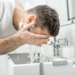 bahaya cuci muka air panas
